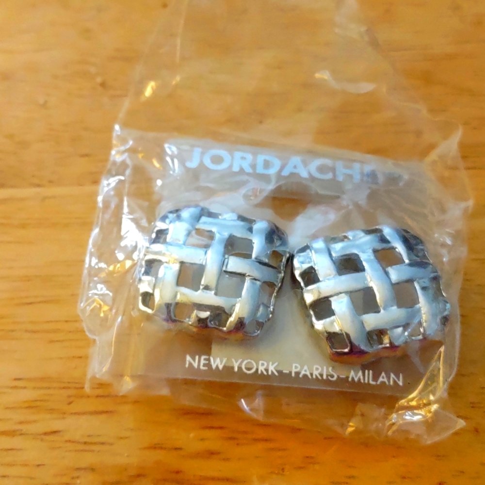 Jordache clip on earrings